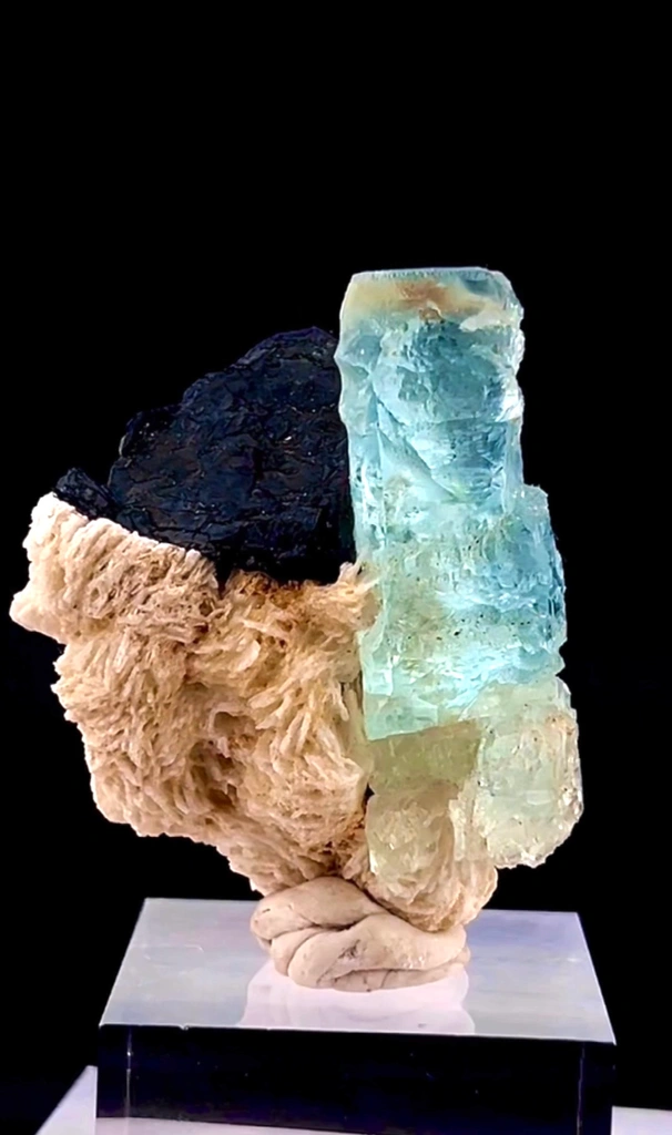 Aquamarine from Pakistan - image 6