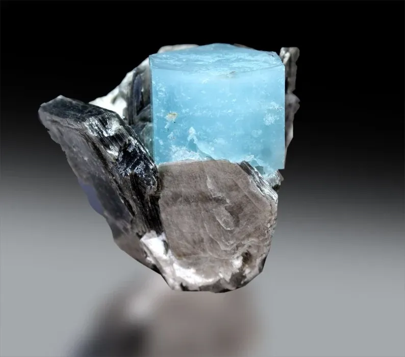 Aquamarine from Pakistan - image 4
