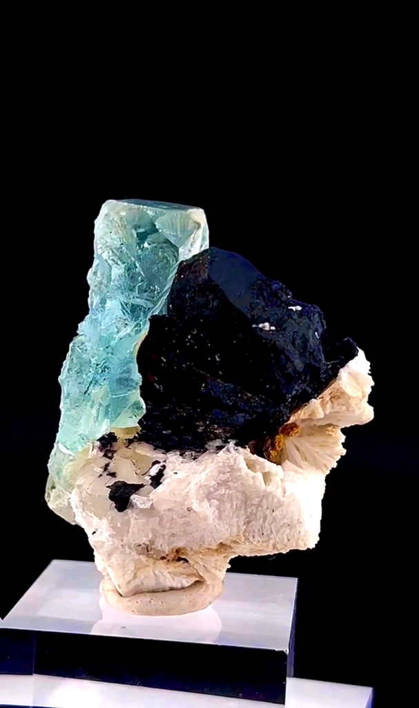 Aquamarine from Pakistan - image 7