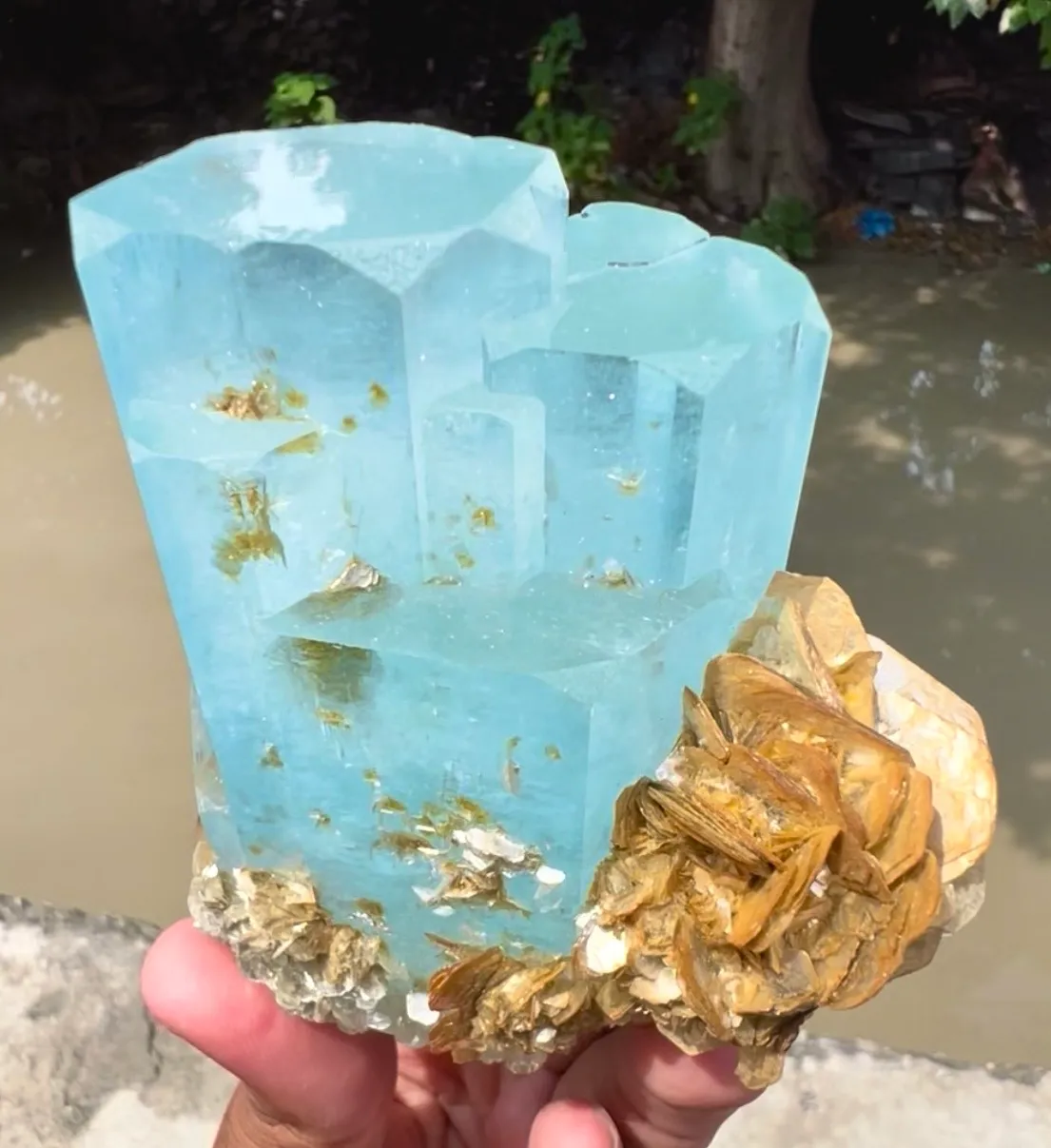 Aquamarine from Pakistan, Gilgit-Baltistan, Nagar District, Chumar Bakhoor - image 6