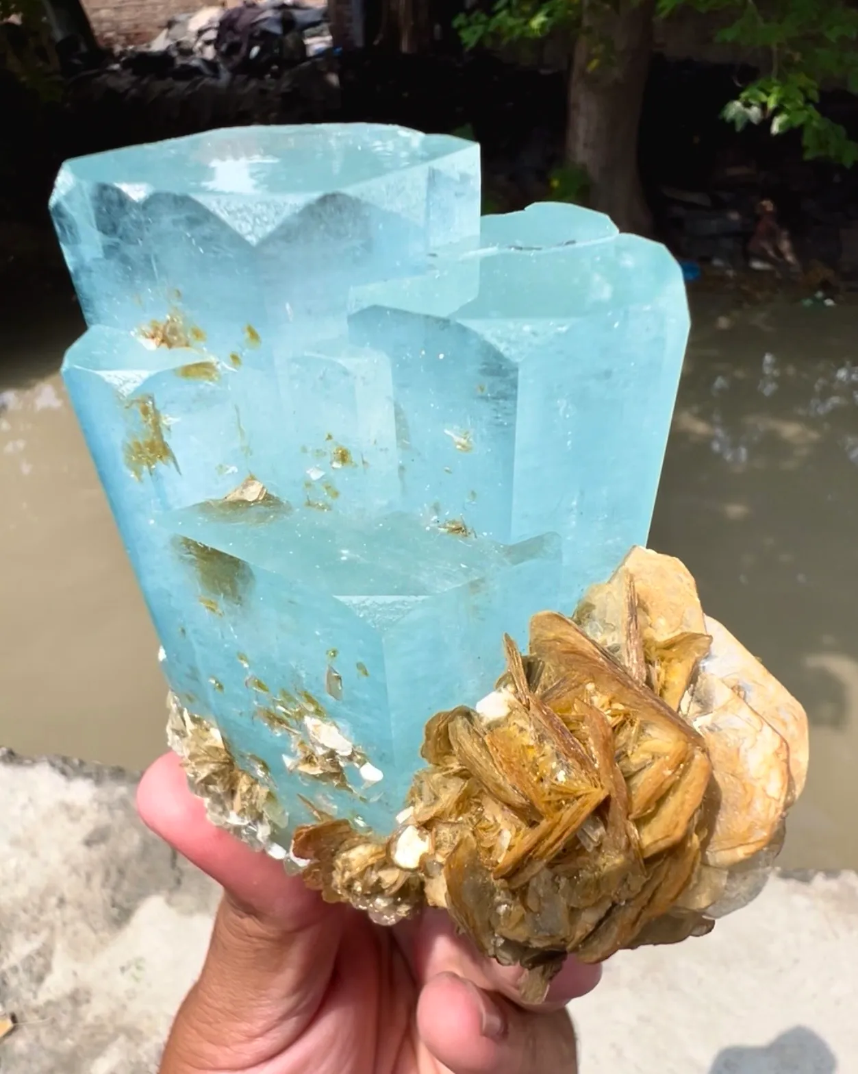 Aquamarine from Pakistan, Gilgit-Baltistan, Nagar District, Chumar Bakhoor - image 4