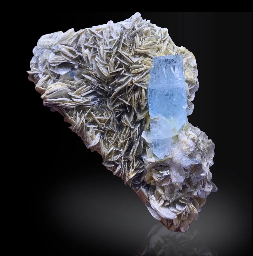 Aquamarine from Pakistan, Gilgit-Baltistan, Nagar District, Nagar - image 2
