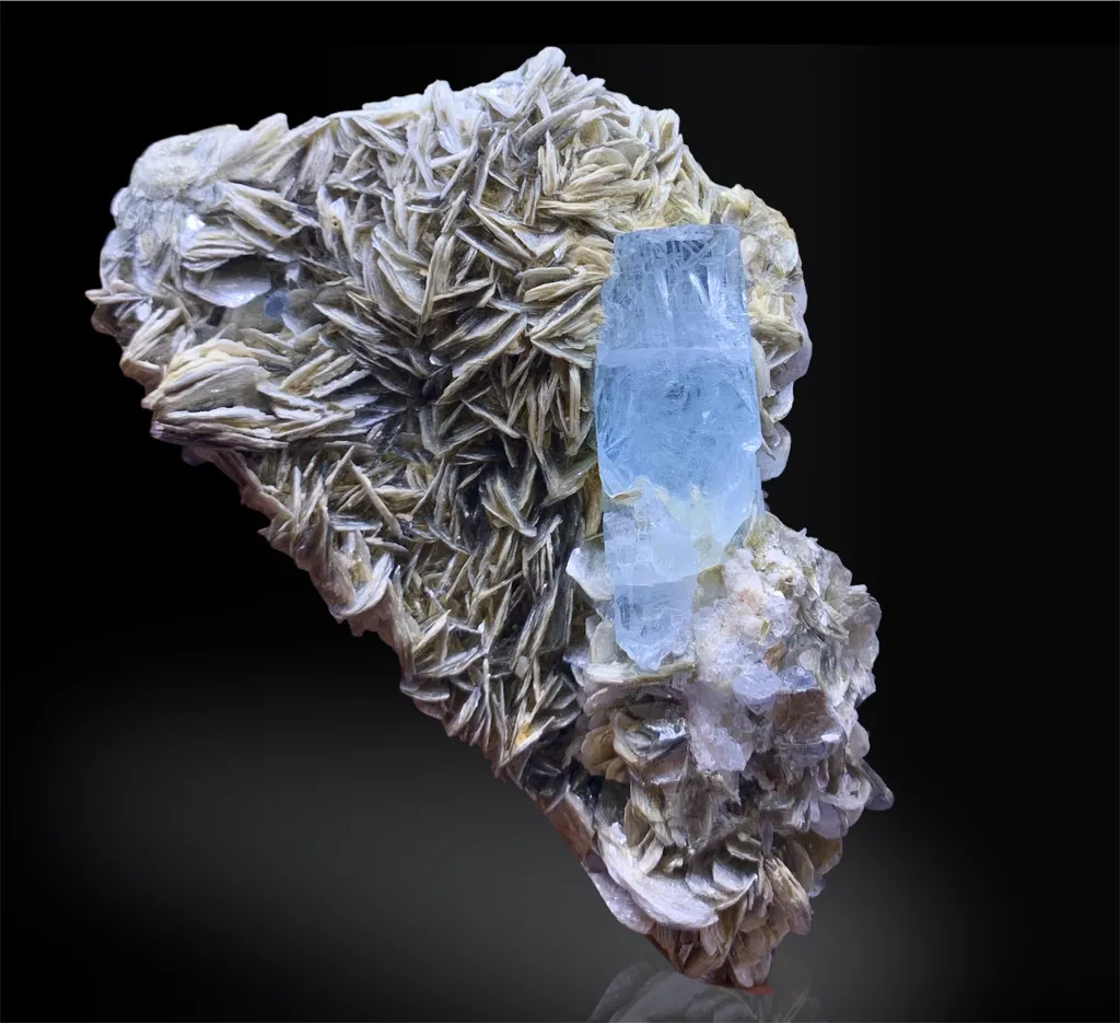 Aquamarine from Pakistan, Gilgit-Baltistan, Nagar District, Nagar - image 6