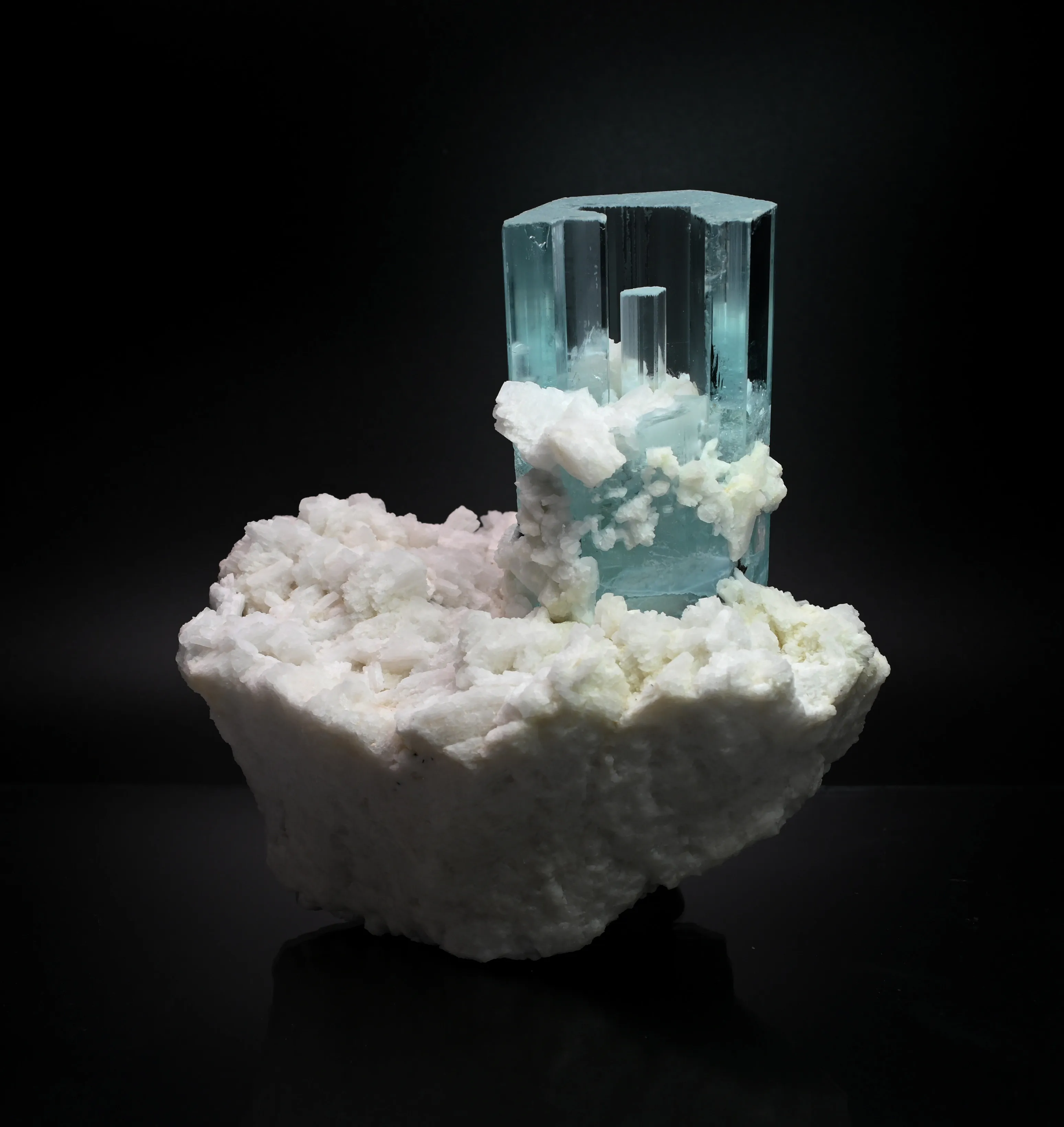 Aquamarine from Pakistan, Gilgit-Baltistan, Shigar District, Shigar Valley - image 1