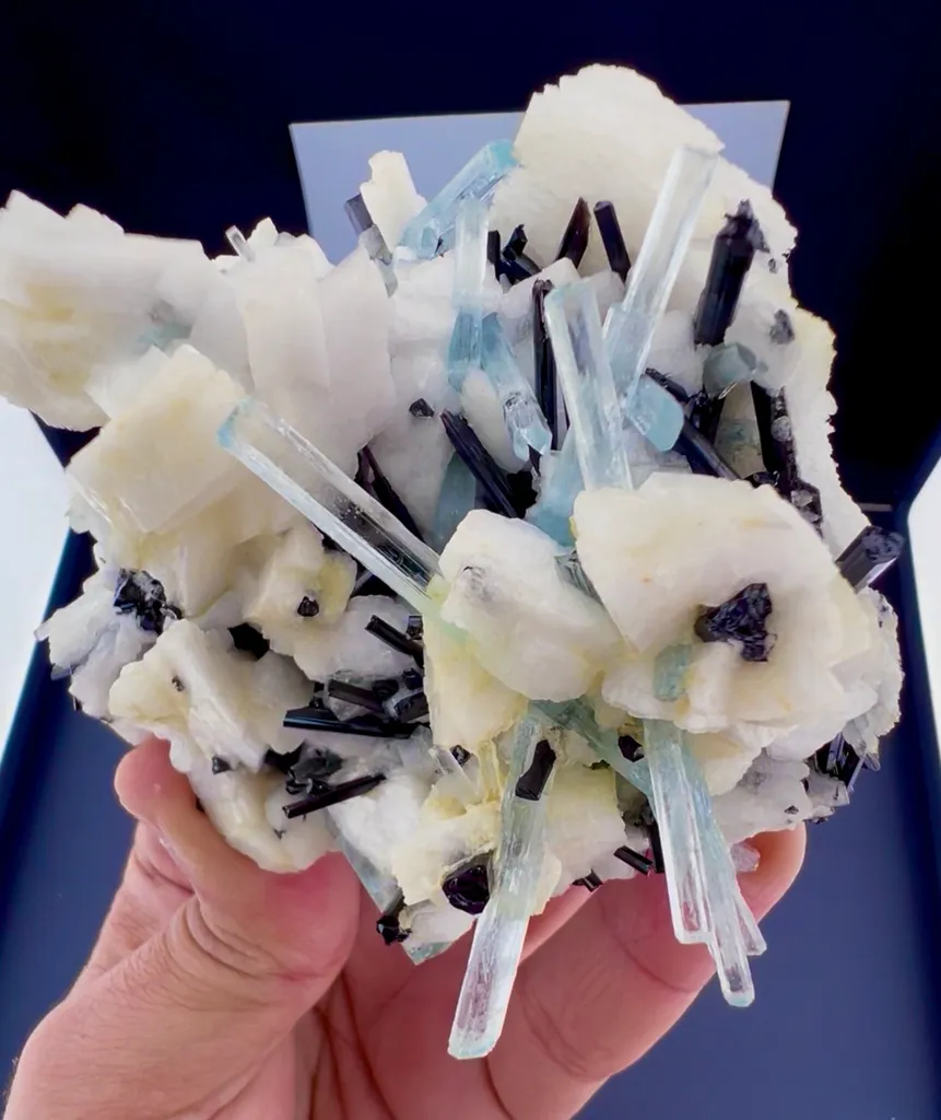 Aquamarine from Pakistan, Gilgit-Baltistan, Shigar District, Shigar Valley image