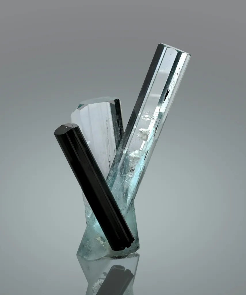 Aquamarine from Pakistan, Gilgit-Baltistan, Shigar District, Shigar Valley image
