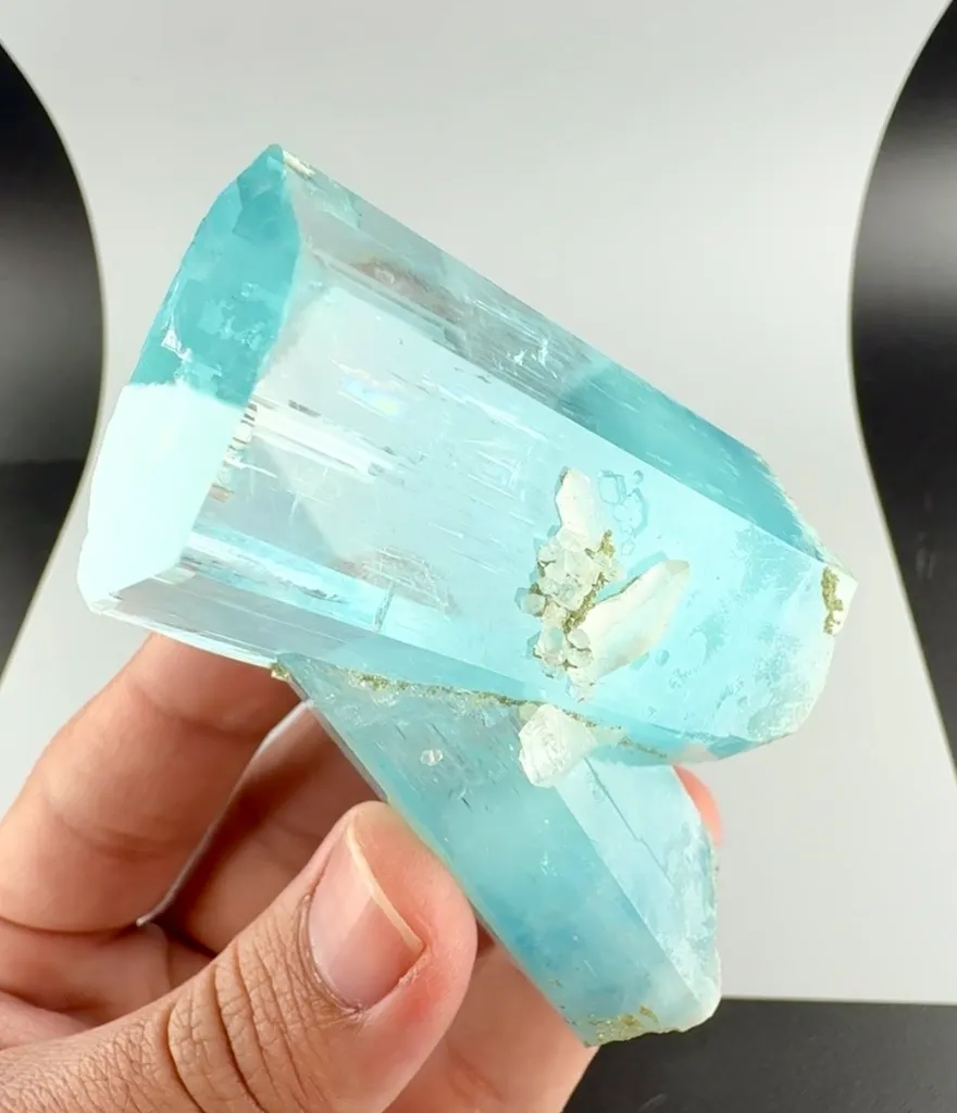 Aquamarine from Pakistan, Gilgit-Baltistan, Shigar District, Shigar Valley - image 3