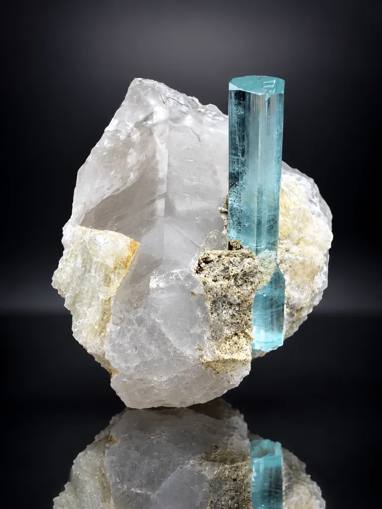 Aquamarine from Pakistan, Gilgit-Baltistan, Shigar District, Shigar Valley, Alchuri image