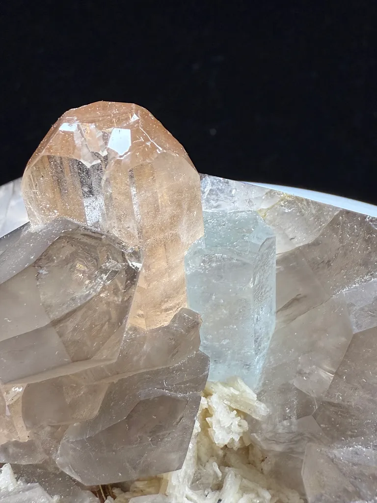 Aquamarine from Pakistan, Gilgit-Baltistan, Shigar District, Shigar Valley, Alchuri image