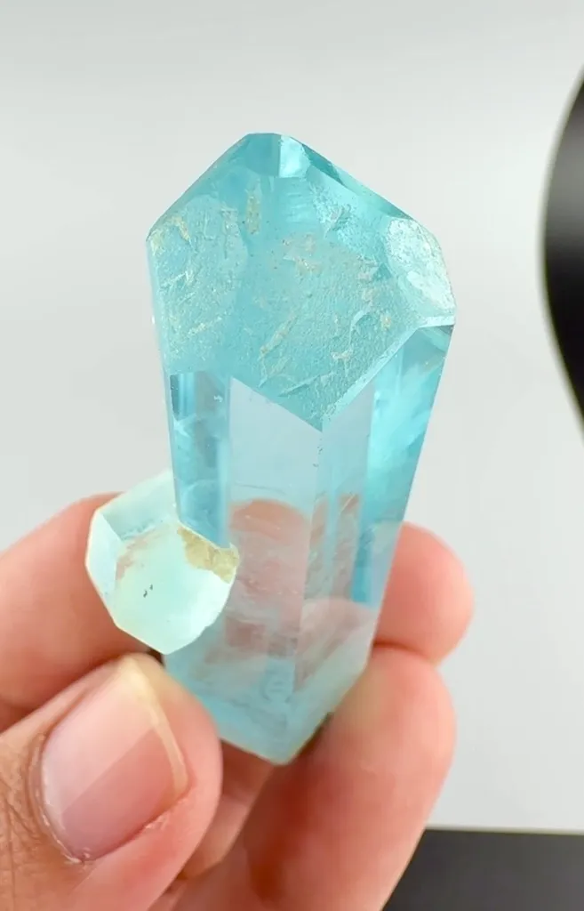 Aquamarine from Pakistan, Gilgit-Baltistan, Shigar District, Shigar Valley, Alchuri - image 7
