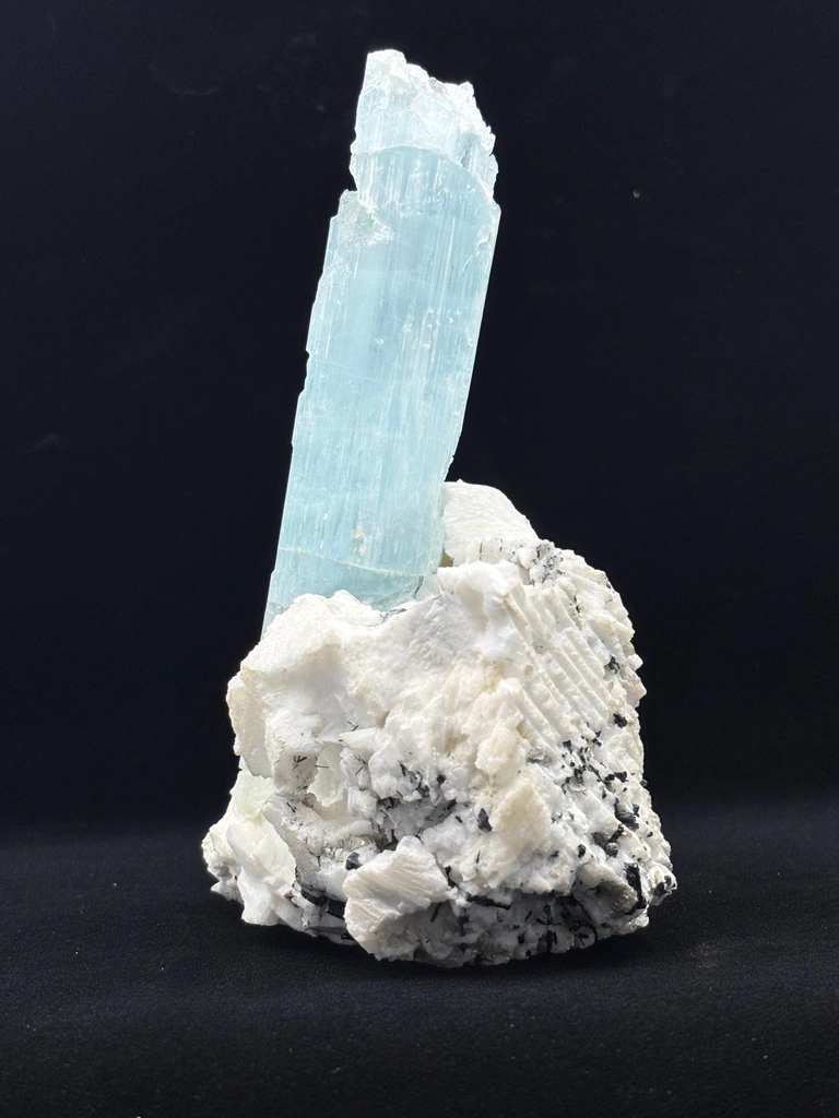 Aquamarine from Pakistan, Gilgit-Baltistan, Skardu District, Shigar Valley image