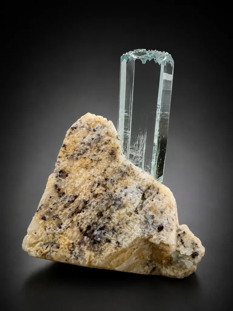 Aquamarine from Pakistan ( Repair ) - image 5