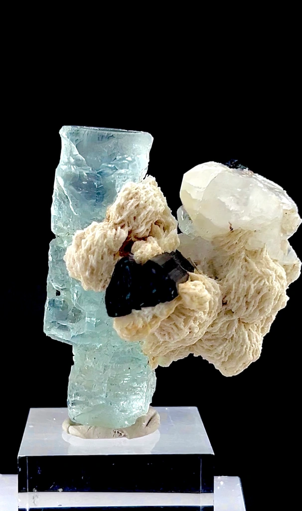 Aquamarine from Pari, Gilgit-Baltistan, Pakistan - image 6