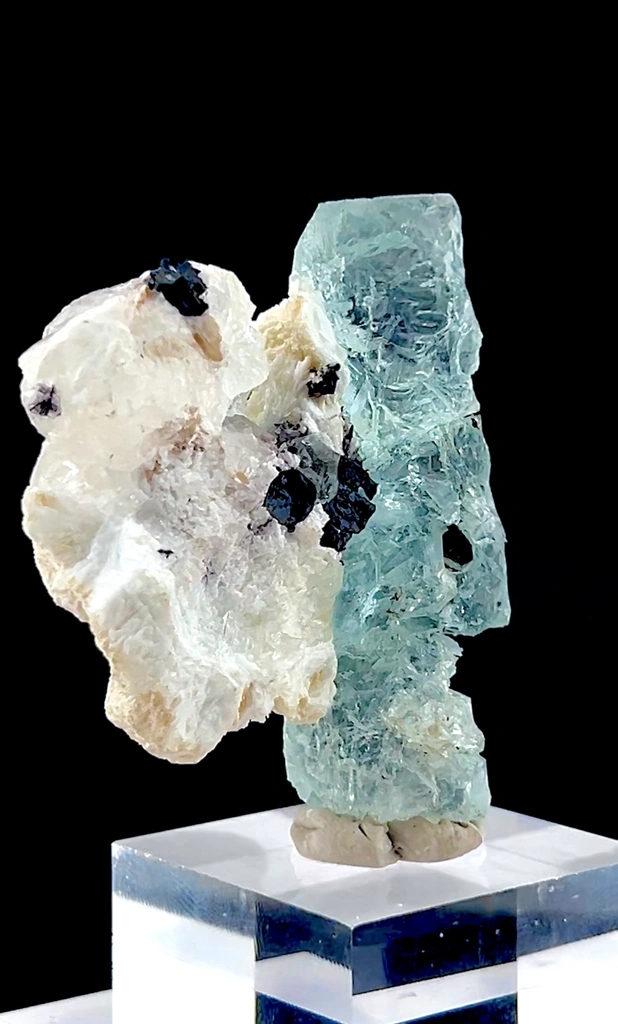 Aquamarine from Pari, Gilgit-Baltistan, Pakistan - image 7