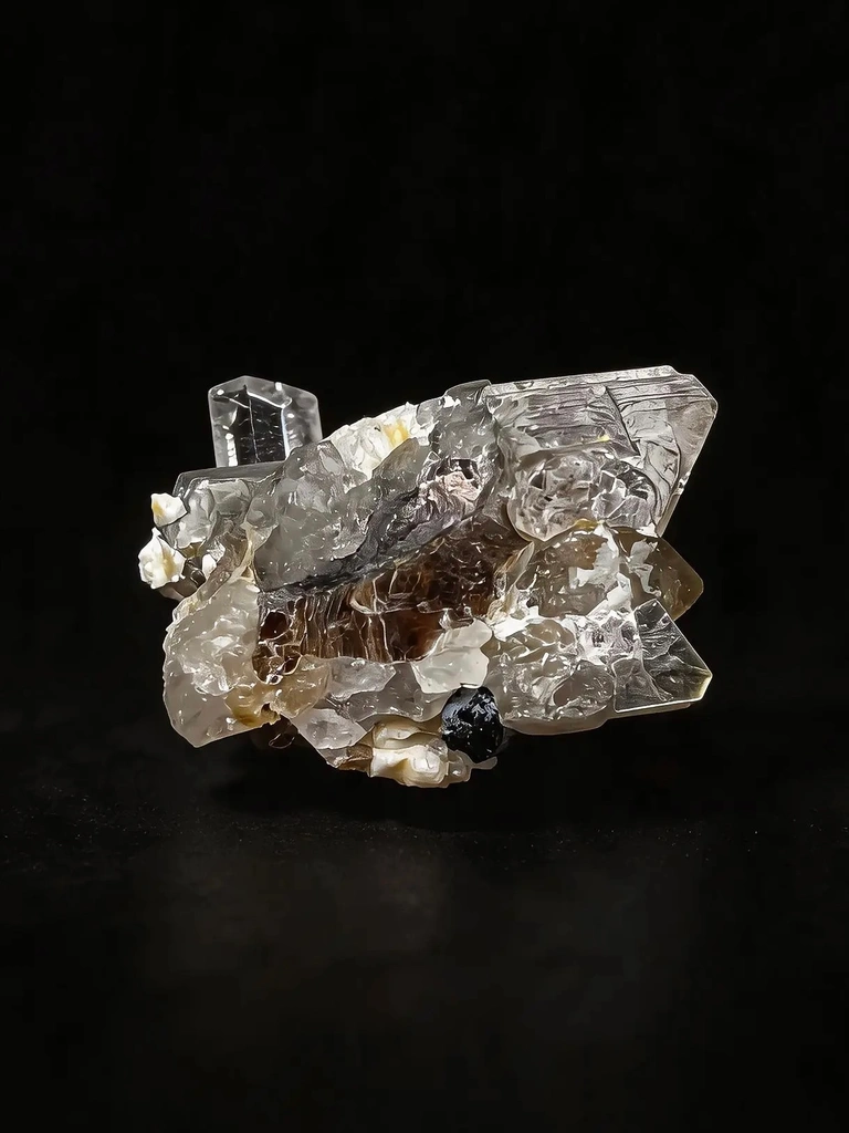 Aquamarine from Shigar Valley, Shigar District, Gilgit-Baltistan, Pakistan - image 10