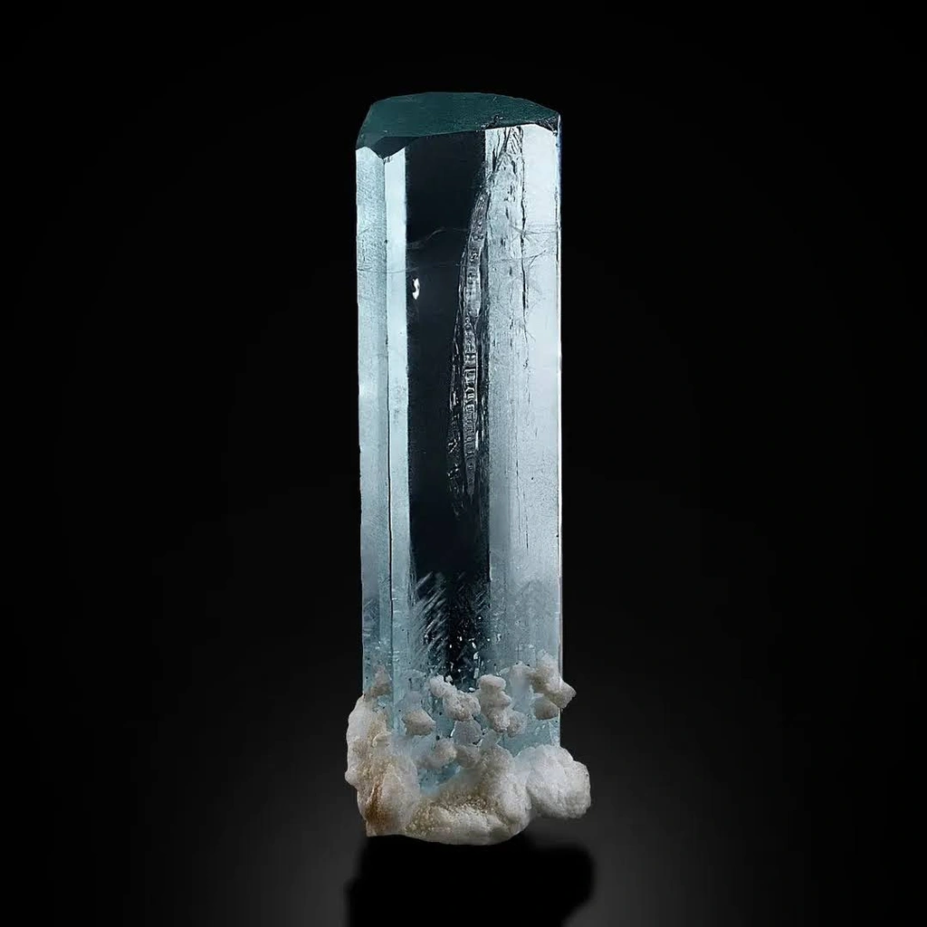 Aquamarine from Skardu District, Gilgit-Baltistan, Pakistan image