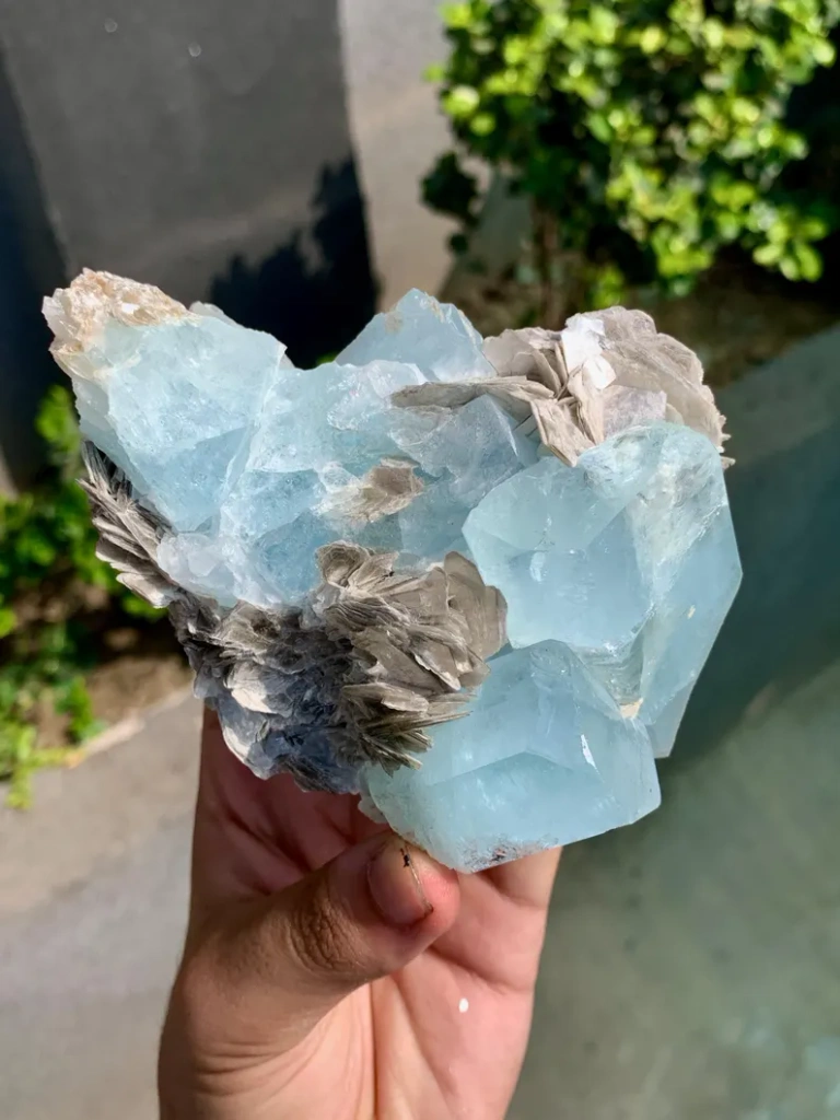 Aquamarine from Skardu District, Gilgit-Baltistan, Pakistan - image 8