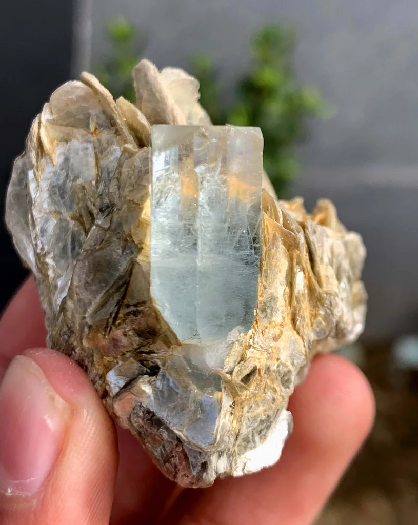 Aquamarine from Skardu District, Gilgit-Baltistan, Pakistan - image 8
