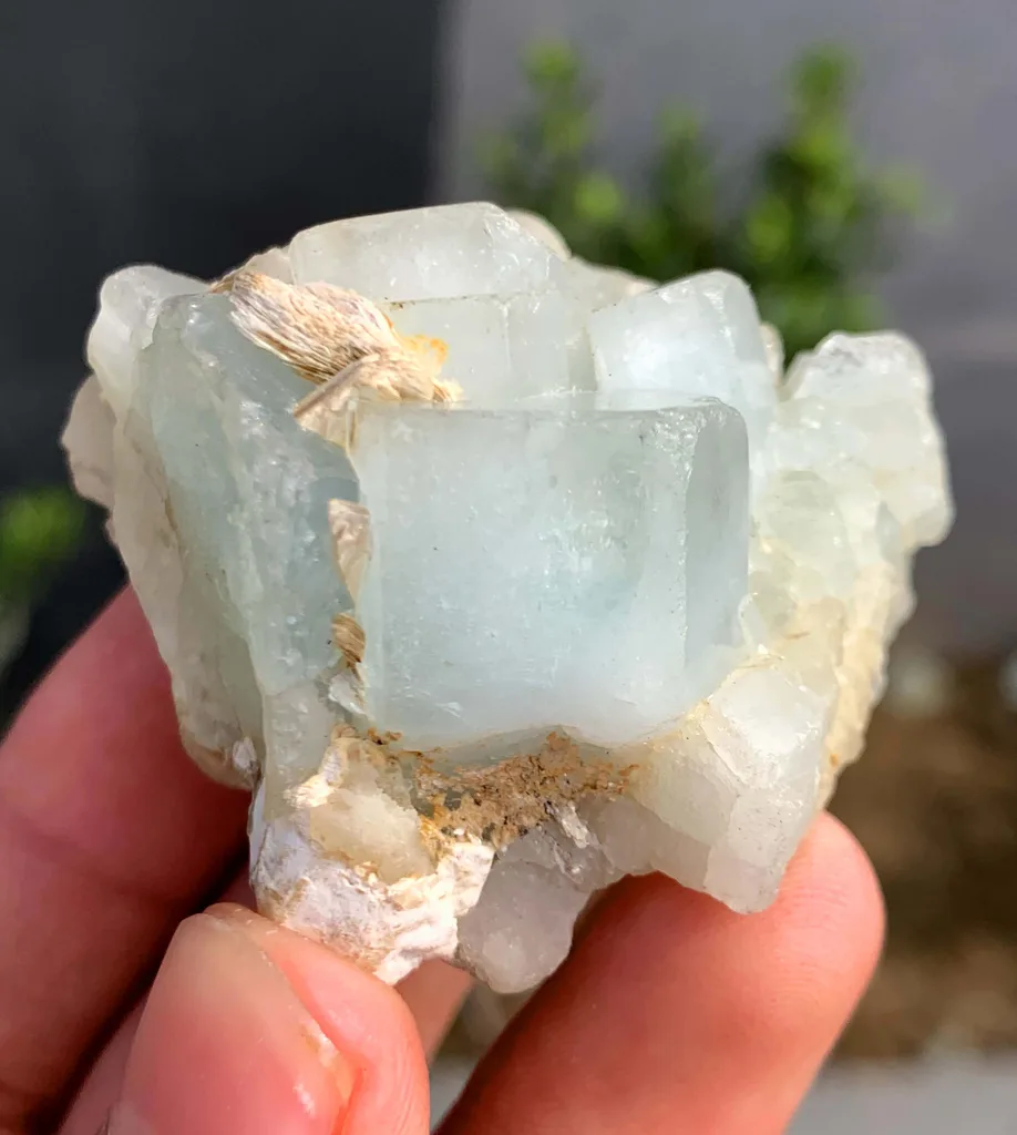 Aquamarine from Skardu District, Gilgit-Baltistan, Pakistan - image 8
