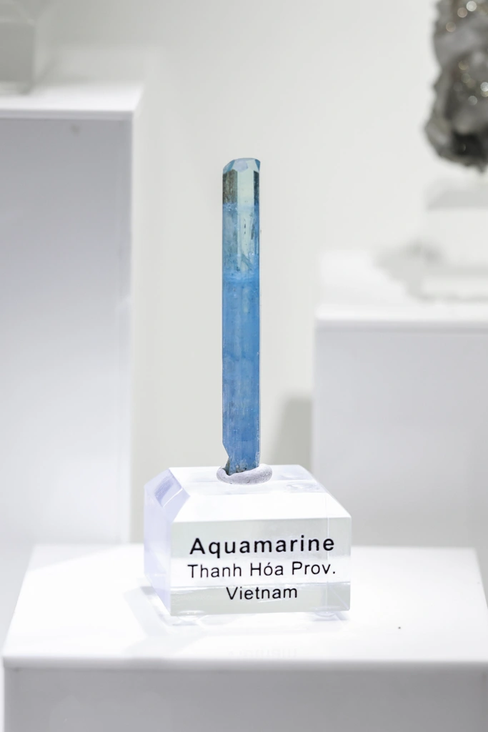 Aquamarine from Vietnam image