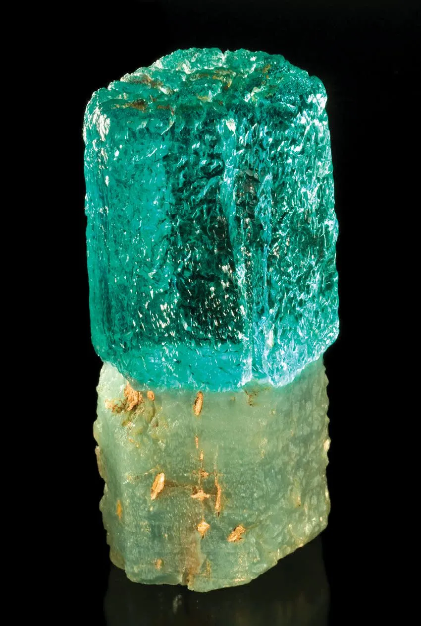 Aquamarine-green Beryl - image 1