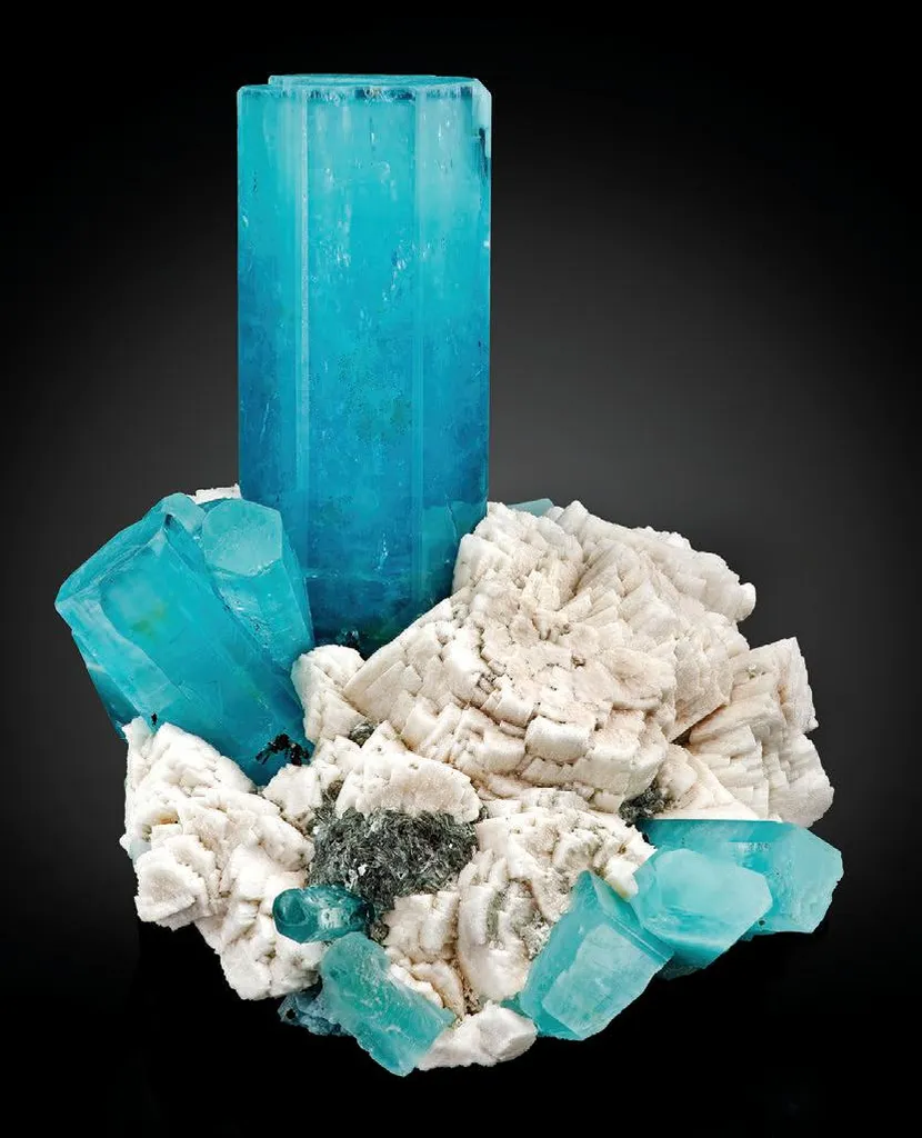 Aquamarine, Muscovite image