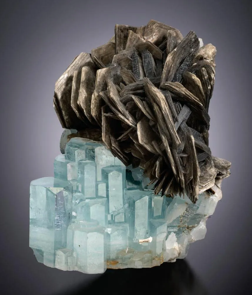 Aquamarine, Muscovite image