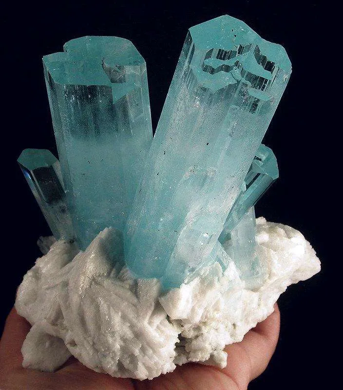 Aquamarine on Albite - image 3