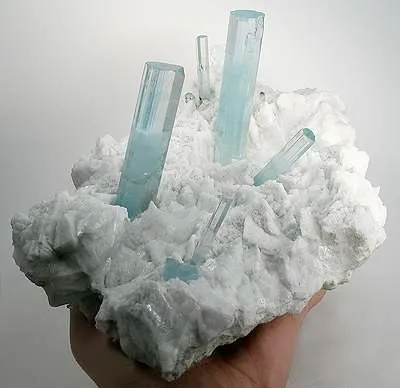 Aquamarine on Albite - image 2