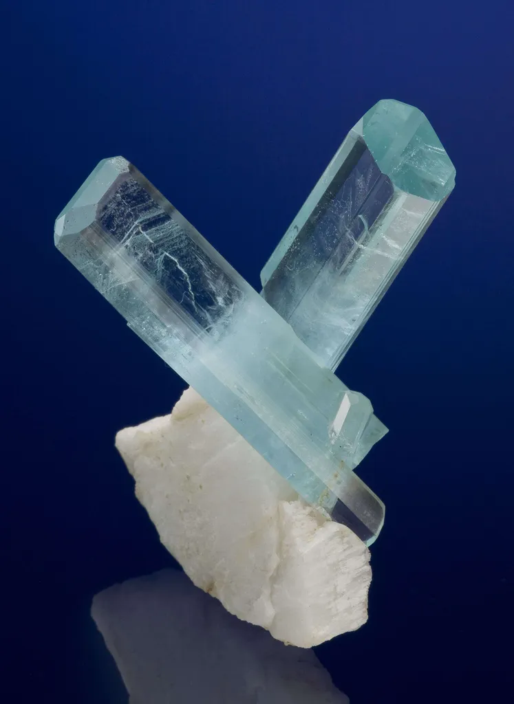 Aquamarine on Albite - image 2