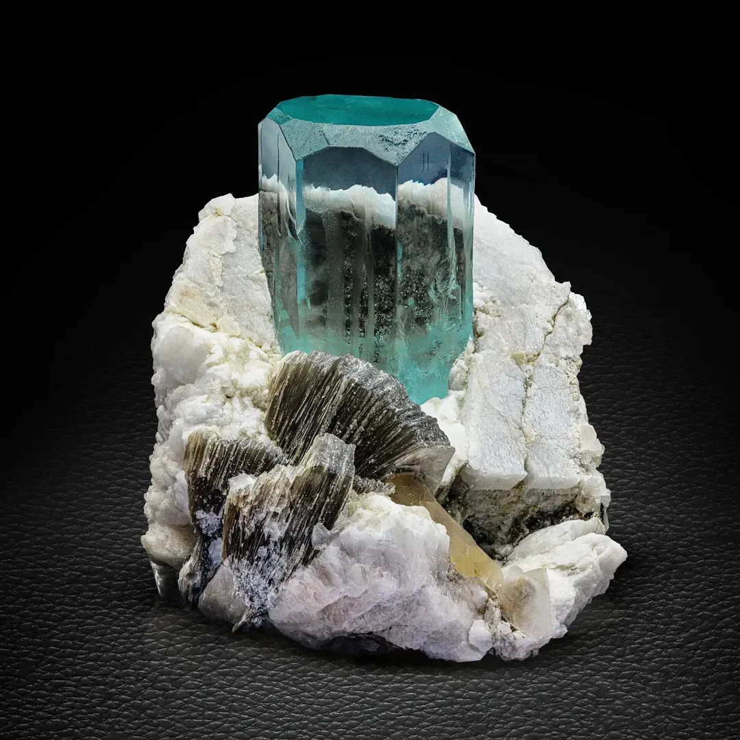 Aquamarine on Albite with Muscovite - image 2