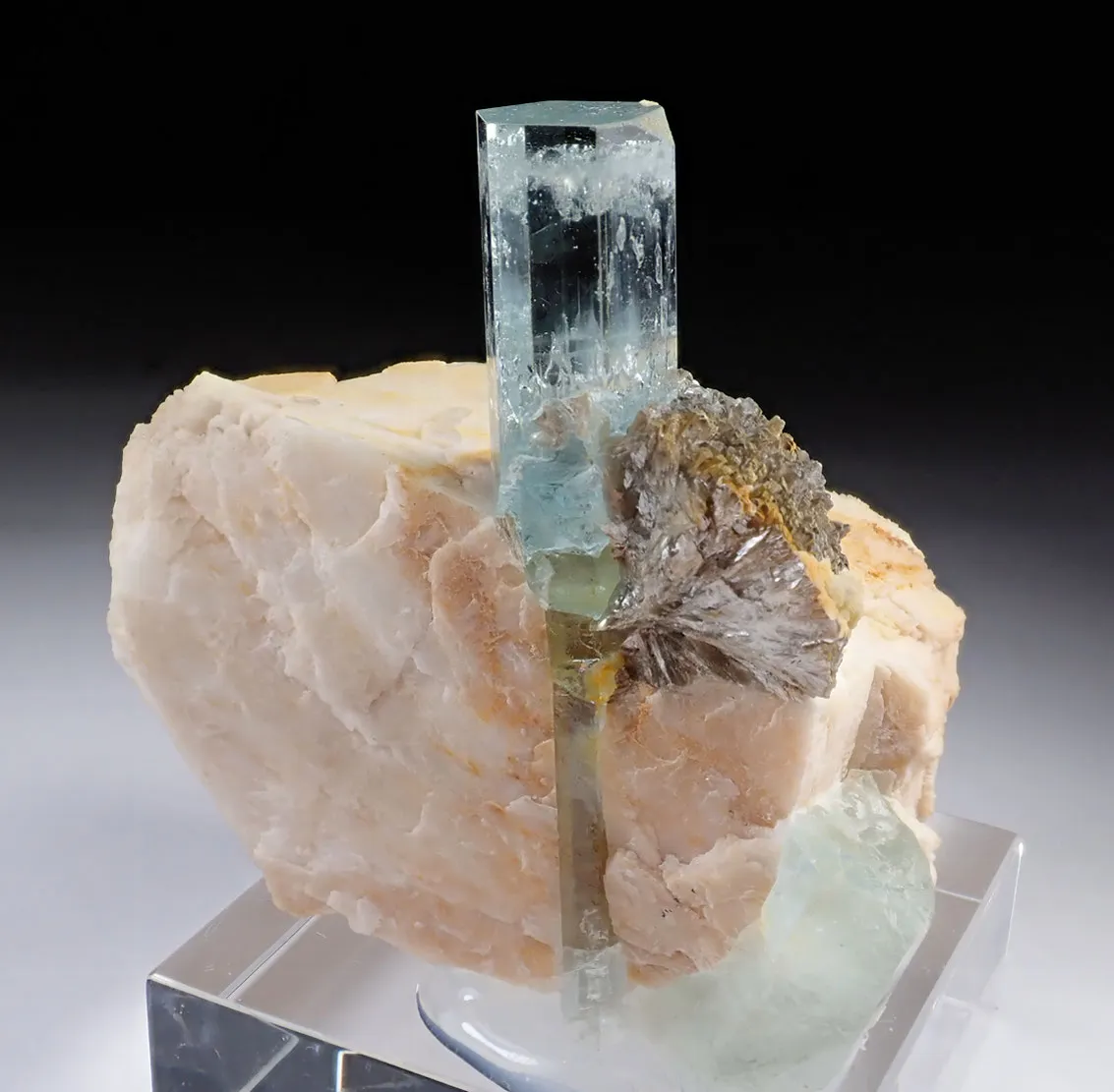 Aquamarine on Feldspar - image 1