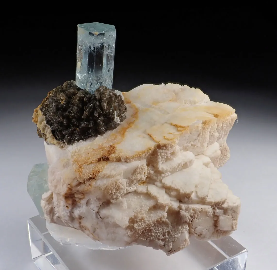 Aquamarine on Feldspar - image 2
