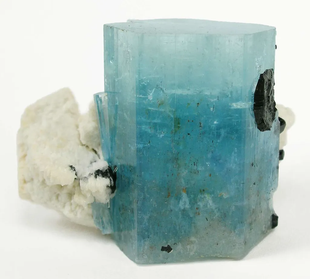 Aquamarine on Feldspar image
