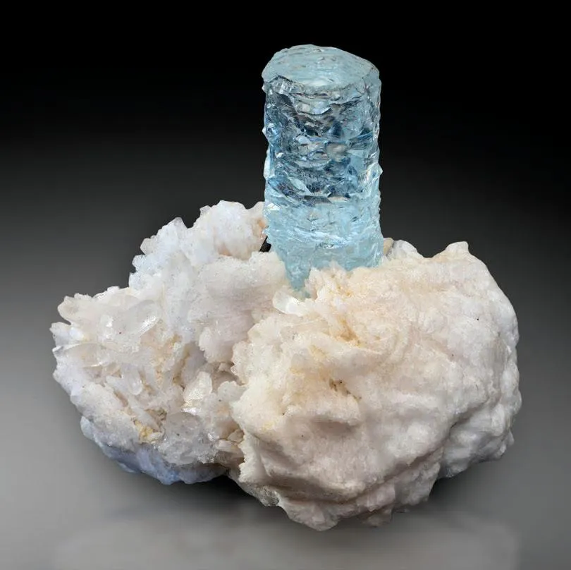 Aquamarine on Feldspar image