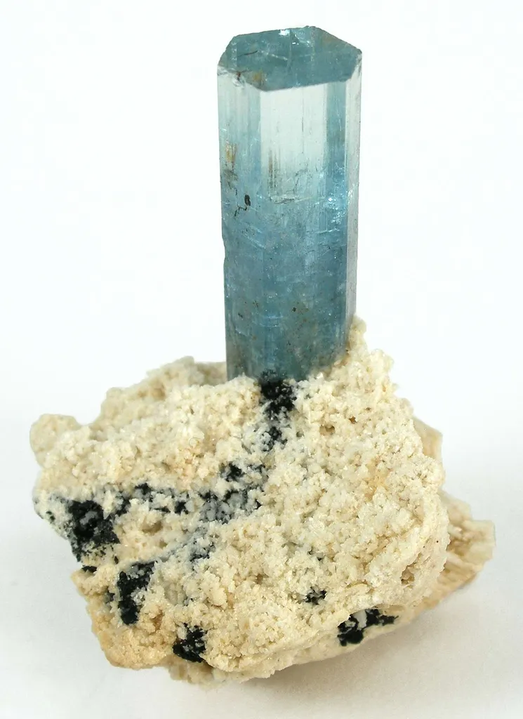 Aquamarine on Feldspar image