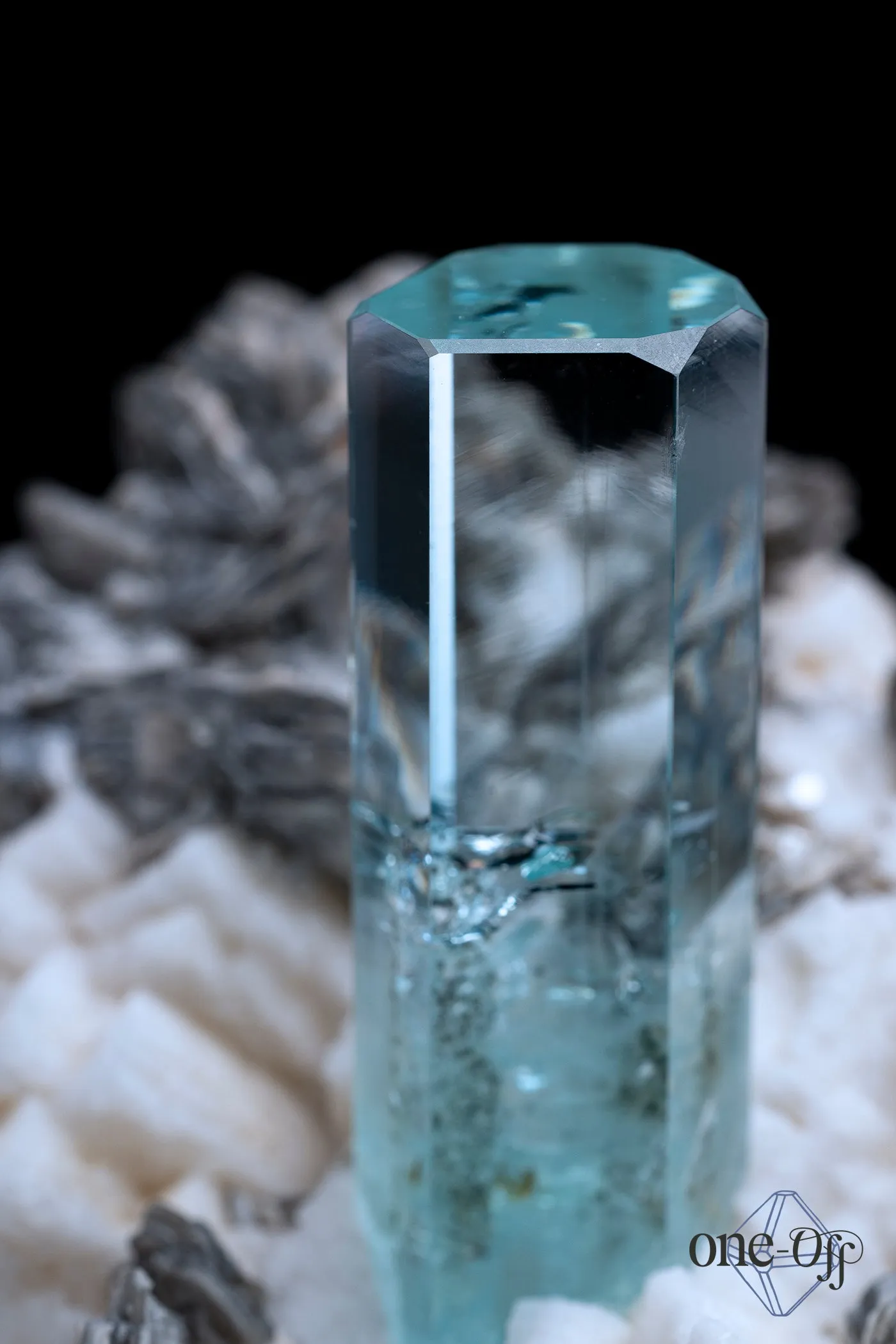 Aquamarine on Feldspar - image 5