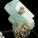 Aquamarine on Muscovite - image 4