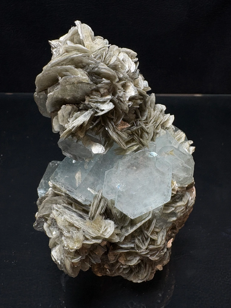 Aquamarine on Muscovite (complete 360) - image 8