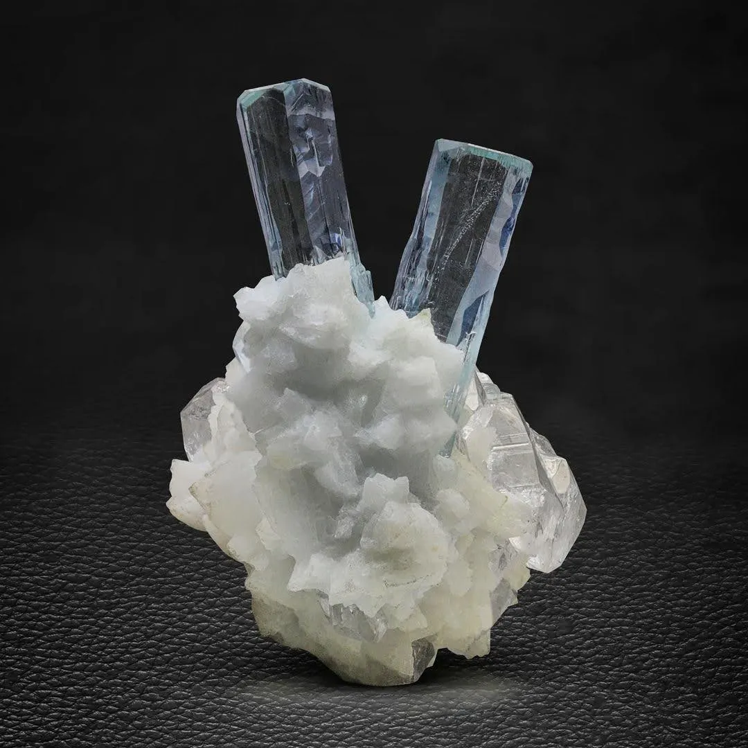 Aquamarine on Quartz - image 2