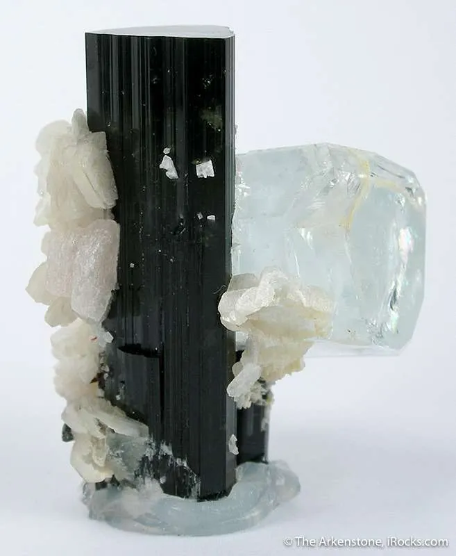 Aquamarine, Schorl, Cleavelandite - image 2