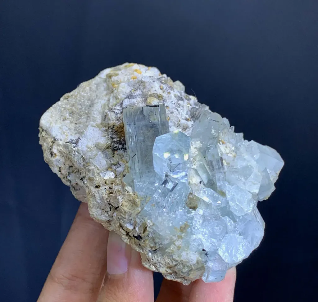 Aquamarine Specimen from Pakistan - image 4