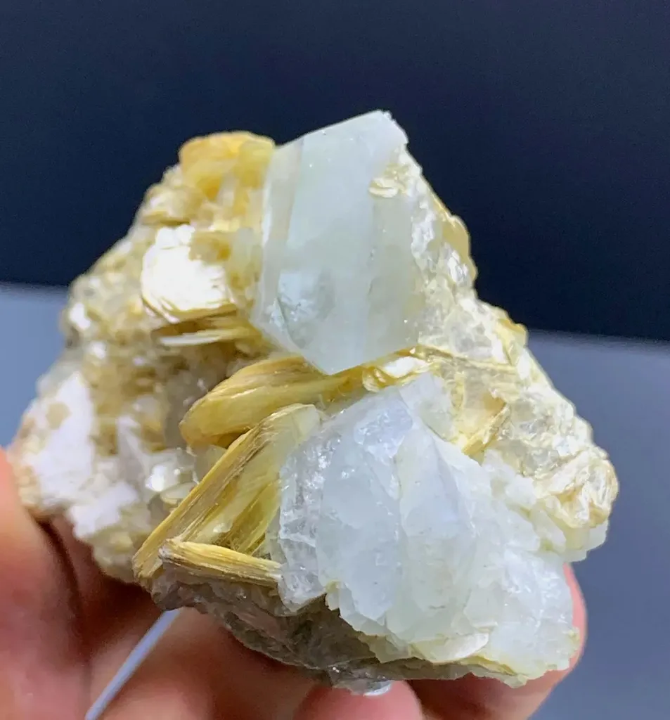 Aquamarine Specimen from Pakistan - image 6