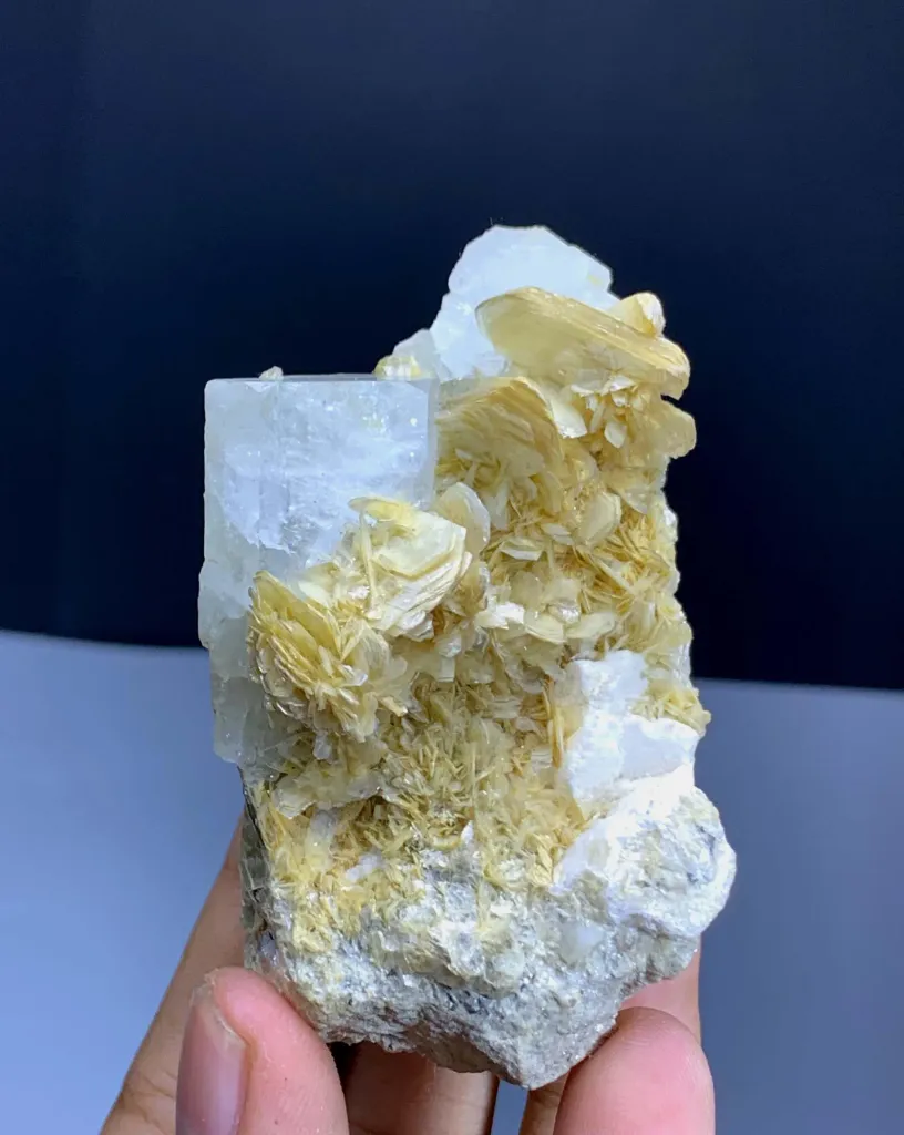 Aquamarine Specimen from Pakistan - image 3