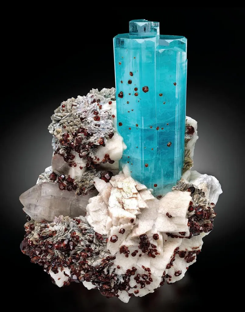 Aquamarine, Spessartine image