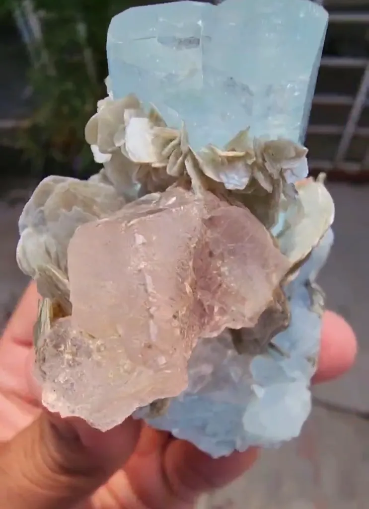 Aquamarine with Flourite from Pakistan, Gilgit-Baltistan, Nagar District, Aliabad - image 5