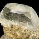 Aquamarine With Fluorite - image 2