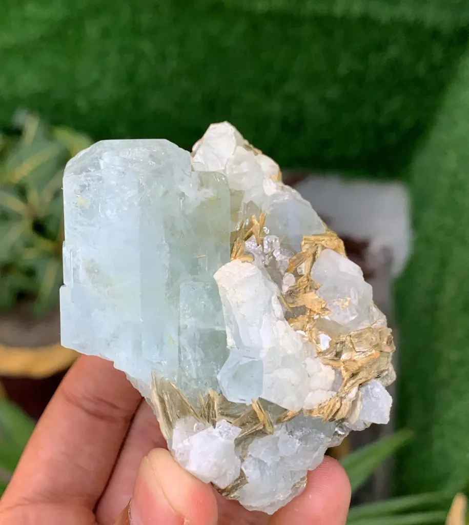 Aquamarine with Fluorite from Pakistan - image 3