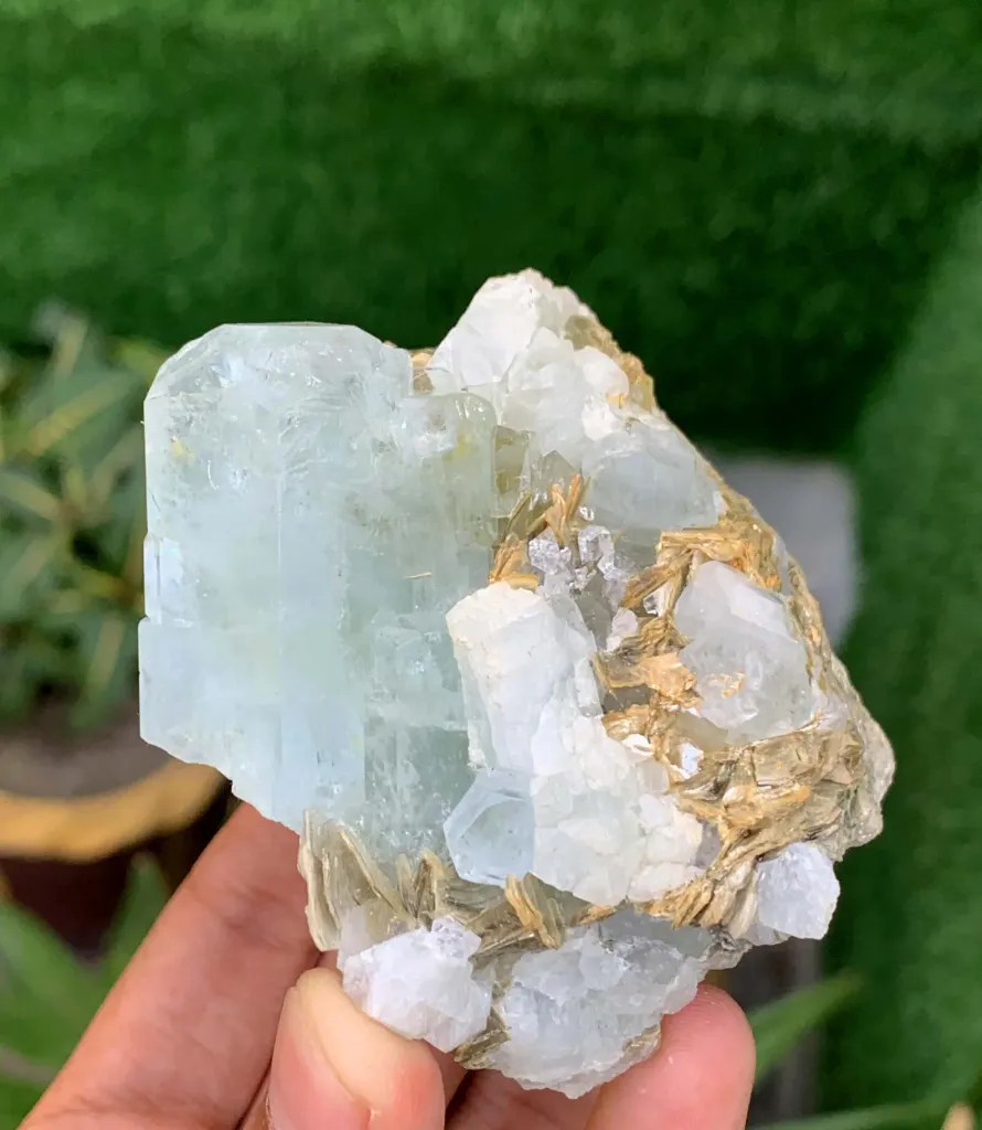 Aquamarine with Fluorite from Pakistan image