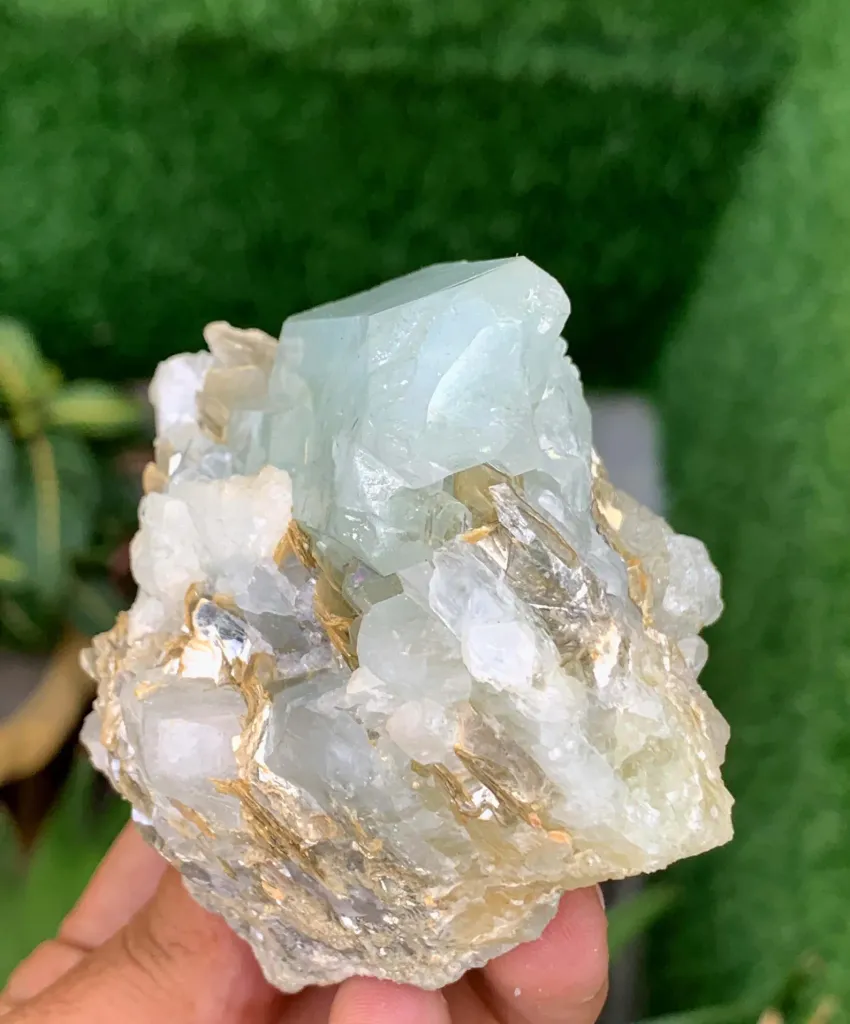 Aquamarine with Fluorite from Pakistan - image 9